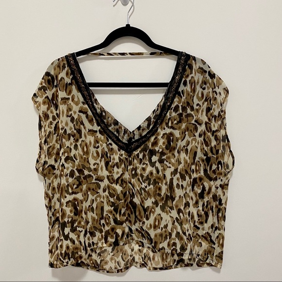 Costa Blanca Cheetah Top with beaded Detail - Picture 2 of 7
